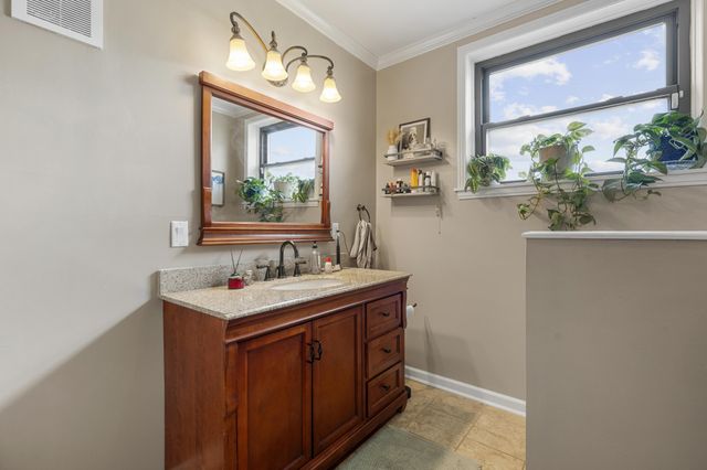 600 Frankfort Dr, Hermitage, TN 37076