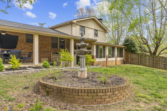 600 Frankfort Dr, Hermitage, TN 37076