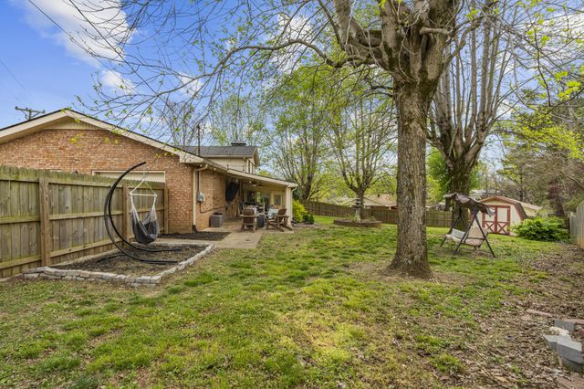 600 Frankfort Dr, Hermitage, TN 37076