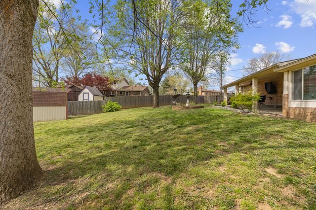 600 Frankfort Dr, Hermitage, TN 37076