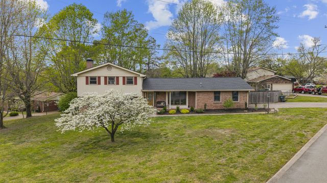 600 Frankfort Dr, Hermitage, TN 37076
