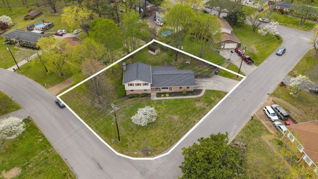 600 Frankfort Dr, Hermitage, TN 37076