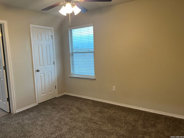 1516 LUCILLE ST, Seguin, TX 78155