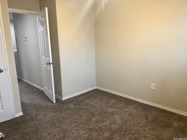 1516 LUCILLE ST, Seguin, TX 78155