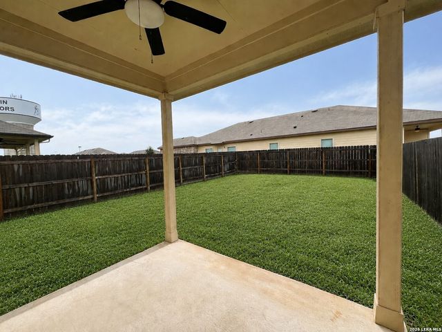 1516 LUCILLE ST, Seguin, TX 78155