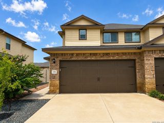 1516 LUCILLE ST, Seguin, TX 78155