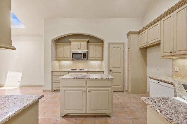 5801 Arbor Road, North Richland Hills, TX 76180