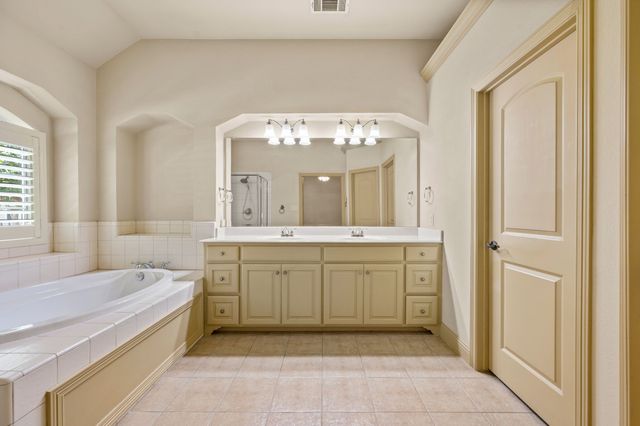 5801 Arbor Road, North Richland Hills, TX 76180