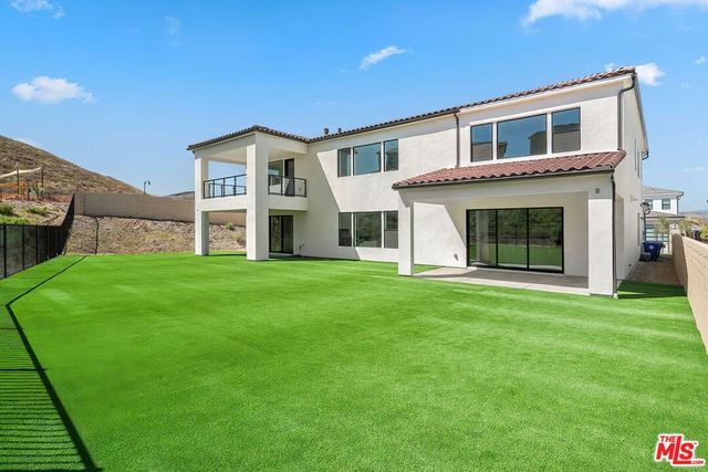 24198 Camino Cascada, Valencia, CA 91354