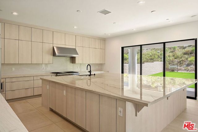 24198 Camino Cascada, Valencia, CA 91354