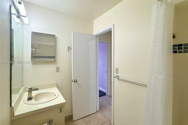 11848 SW 100th St, Miami, FL 33186