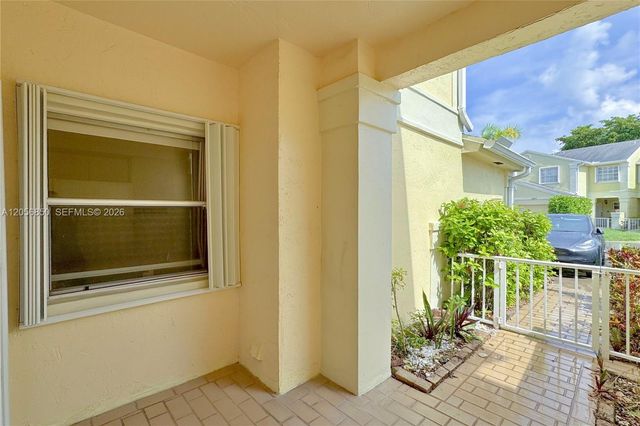 11848 SW 100th St, Miami, FL 33186