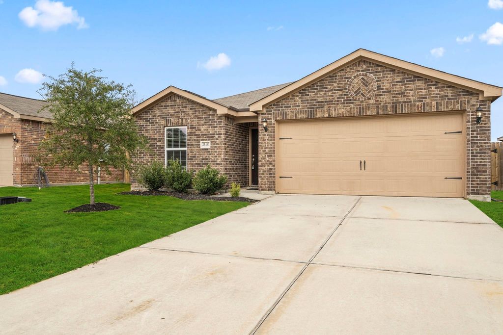 25461 Black Spruce Drive, Cleveland, TX 77328