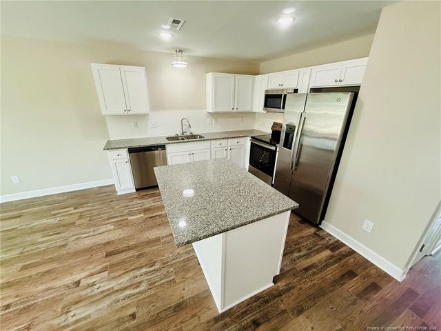 8115 King Road, Fayetteville, NC 28306