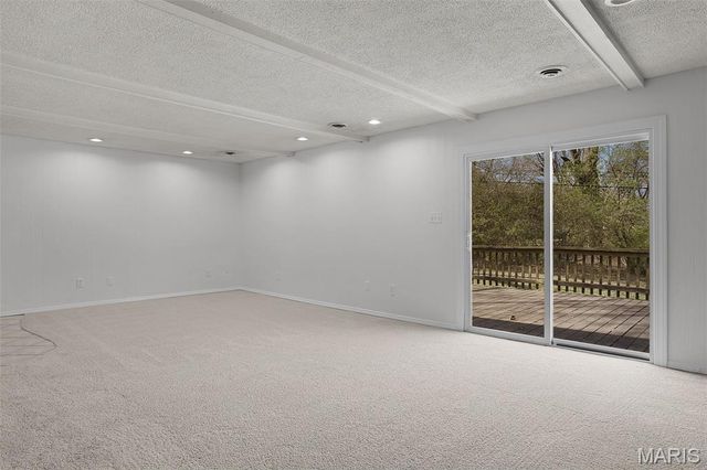 12245 Bennington Place, Maryland Heights, MO 63043