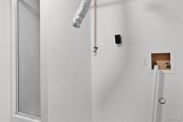 12245 Bennington Place, Maryland Heights, MO 63043