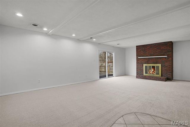 12245 Bennington Place, Maryland Heights, MO 63043