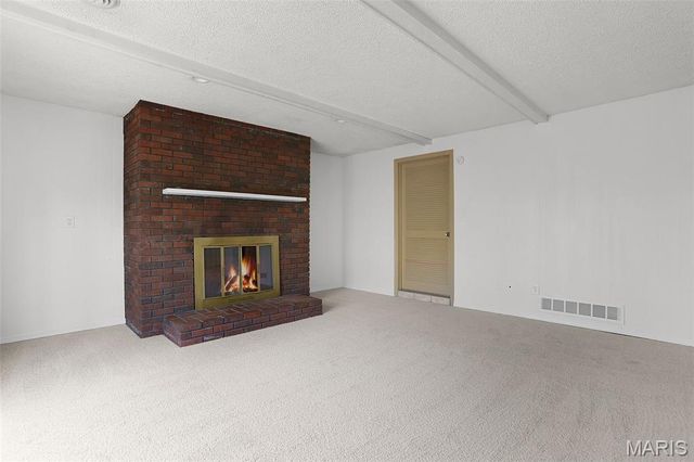 12245 Bennington Place, Maryland Heights, MO 63043