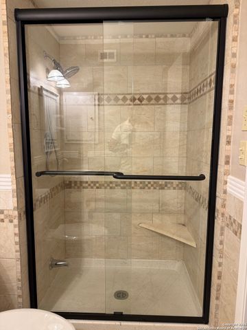 6750 Crown Ridge, San Antonio, TX 78239