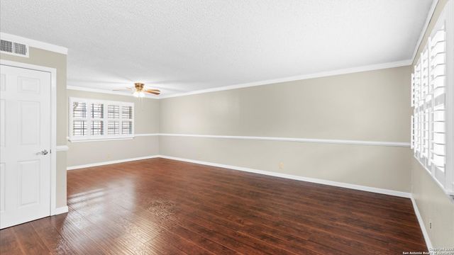 6750 Crown Ridge, San Antonio, TX 78239