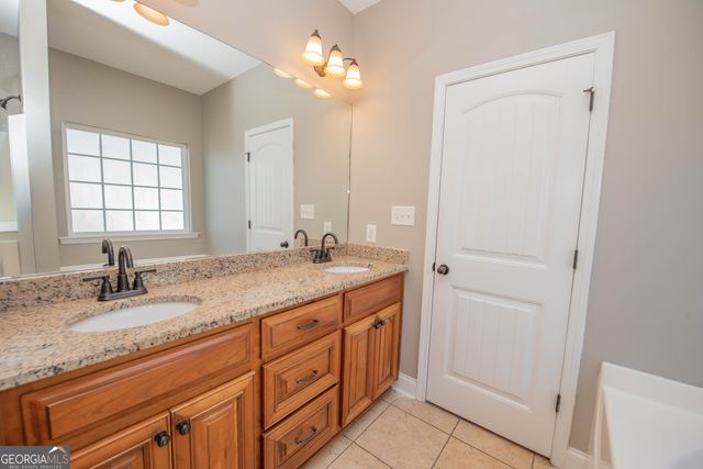 310 Flowing Meadows Drive, Perry, GA 31069