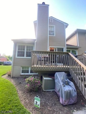 33 Dena Dr 33, Wanaque Boro, NJ 07465