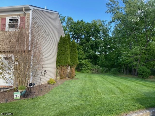 33 Dena Dr 33, Wanaque Boro, NJ 07465