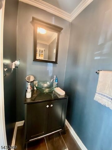 33 Dena Dr 33, Wanaque Boro, NJ 07465