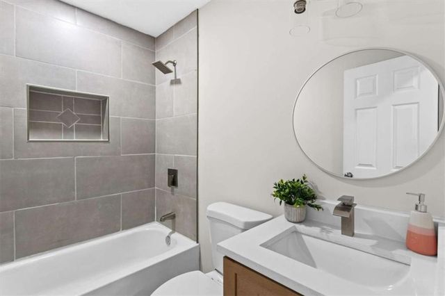 1939 Willa Dr, Decatur, GA 30032