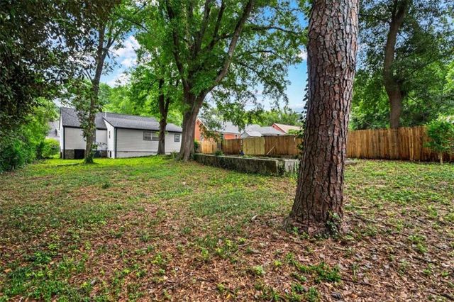 1939 Willa Dr, Decatur, GA 30032