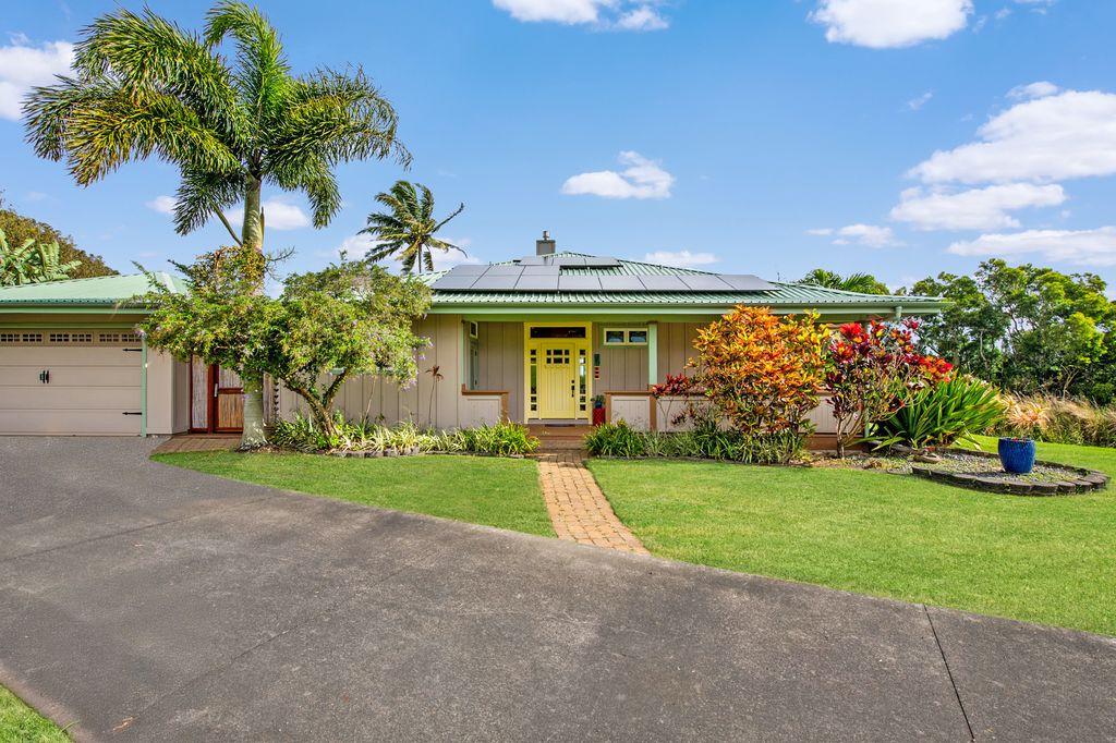 Image 2 of property listing at 54-3701 LEHUULA CIRCLE, Kapaau, HI 96755