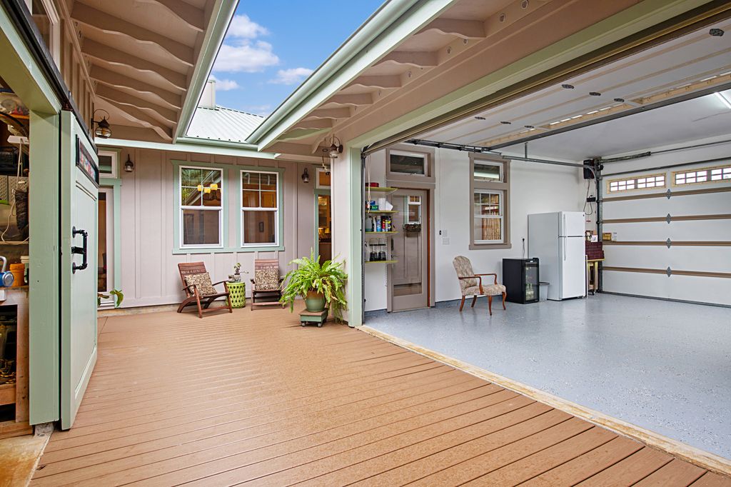 Image 19 of property listing at 54-3701 LEHUULA CIRCLE, Kapaau, HI 96755