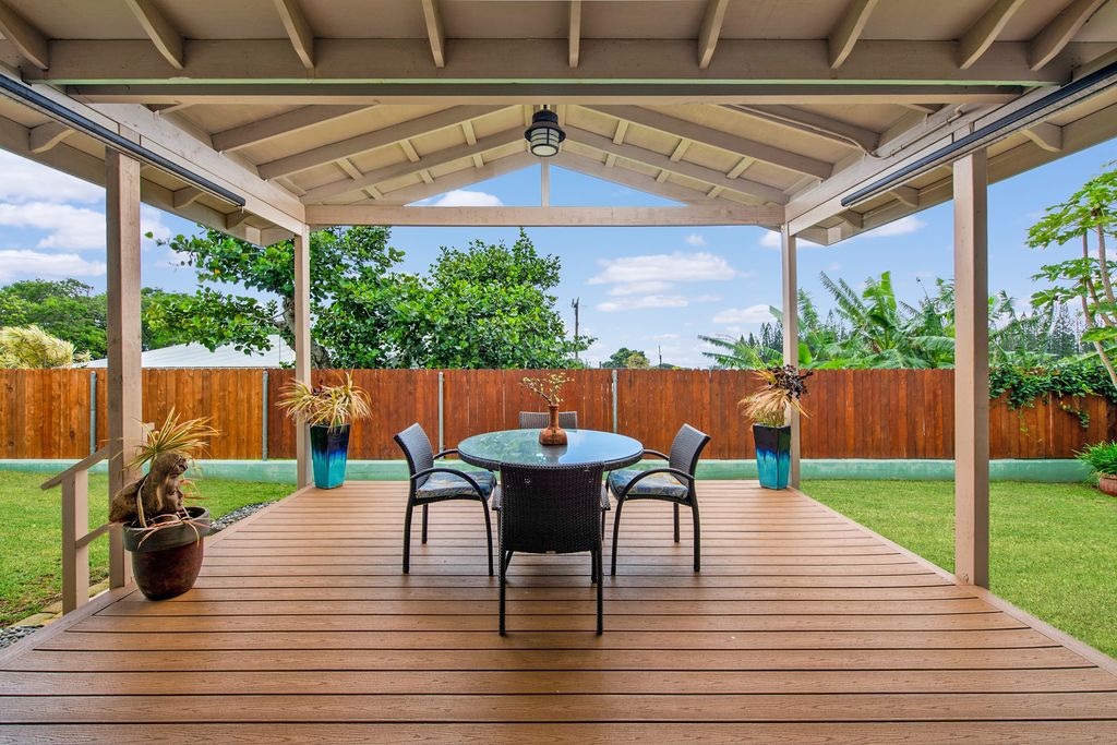 Image 8 of property listing at 54-3701 LEHUULA CIRCLE, Kapaau, HI 96755