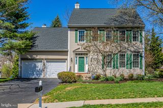 30 NAVESINK DR, Pennington, NJ 08534