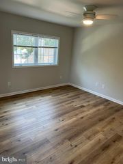 215 E LINDEN ST #UNIT 6, Kennett Square, PA 19348