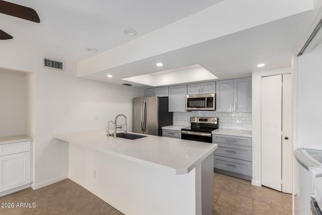 1920 W LINDNER Avenue 207, Mesa, AZ 85202