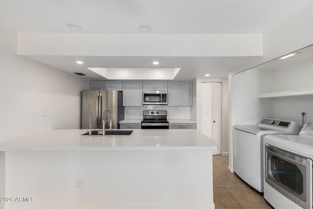 1920 W LINDNER Avenue 207, Mesa, AZ 85202