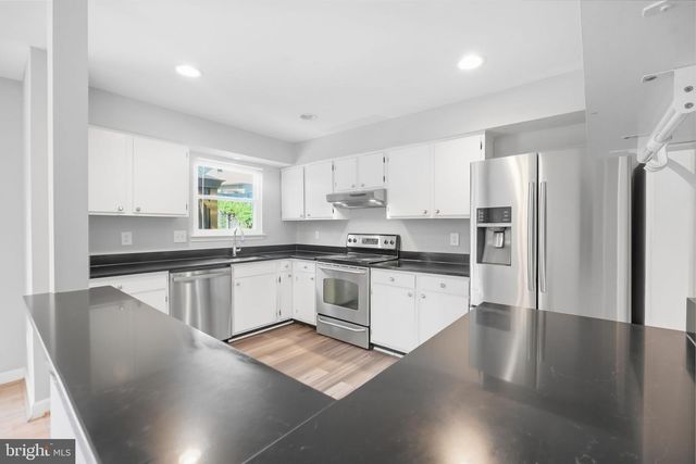 9136 MCHENRY LN, Lanham, MD 20706