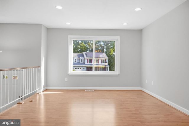 9136 MCHENRY LN, Lanham, MD 20706