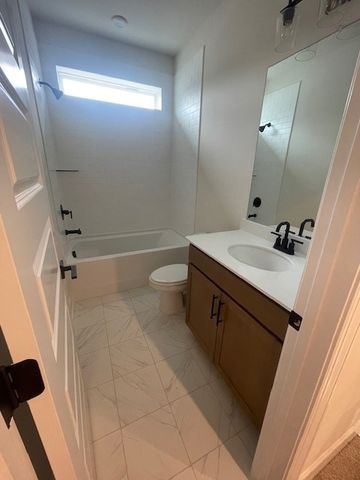 2003 Holbrook Rd, Mount Juliet, TN 37122