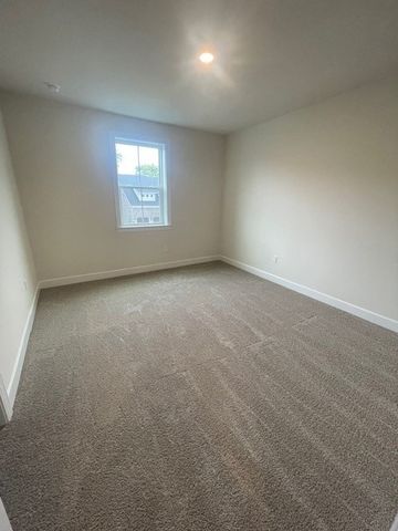 2003 Holbrook Rd, Mount Juliet, TN 37122