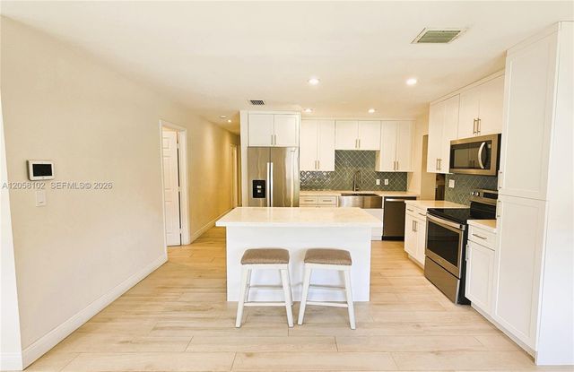 6550 SW 28th Street, Miami, FL 33155