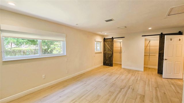 6550 SW 28th Street, Miami, FL 33155