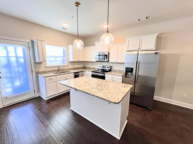 3032 Thornbury Pl, Old Hickory, TN 37138