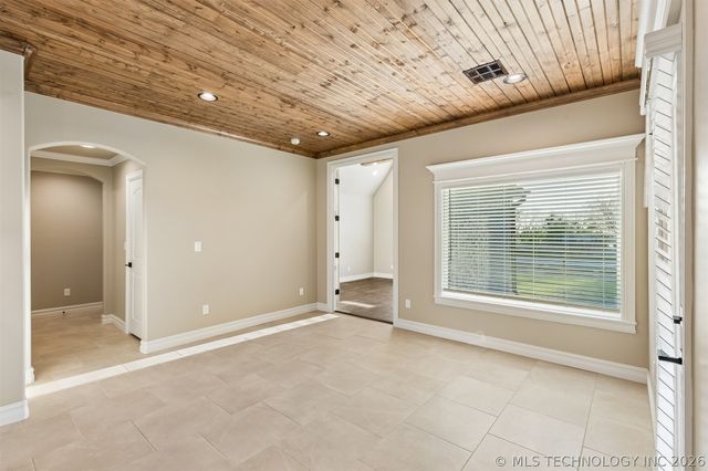 10912 N 81st East Place, Owasso, OK 74055