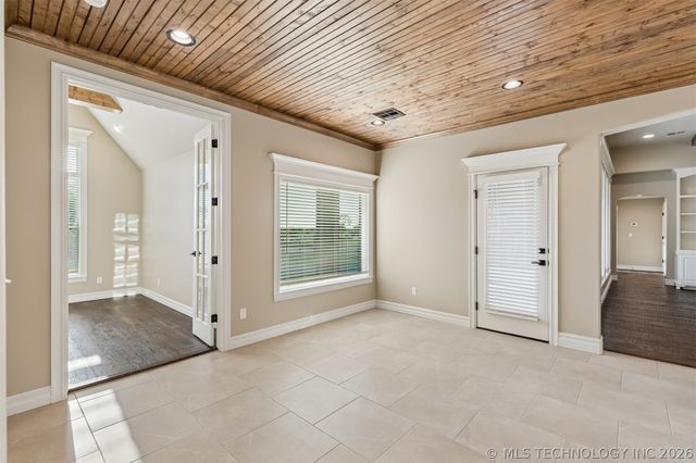 10912 N 81st East Place, Owasso, OK 74055