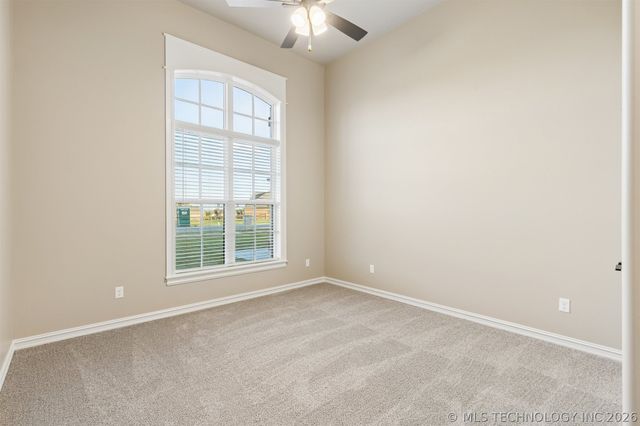 10912 N 81st East Place, Owasso, OK 74055