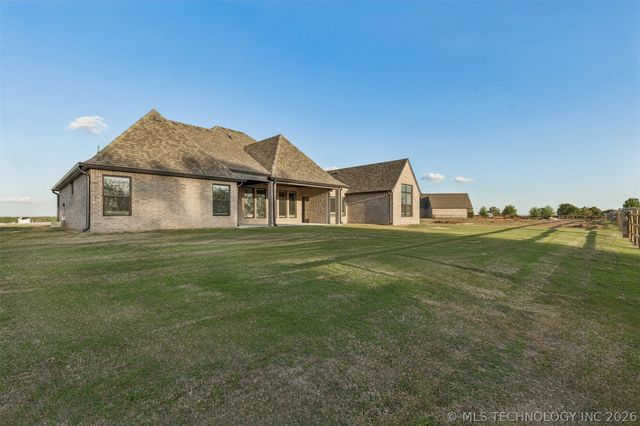 10912 N 81st East Place, Owasso, OK 74055