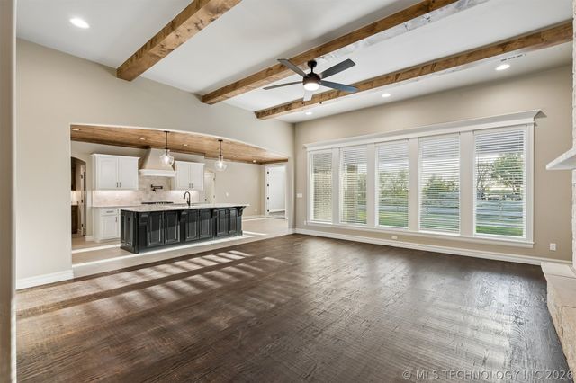 10912 N 81st East Place, Owasso, OK 74055