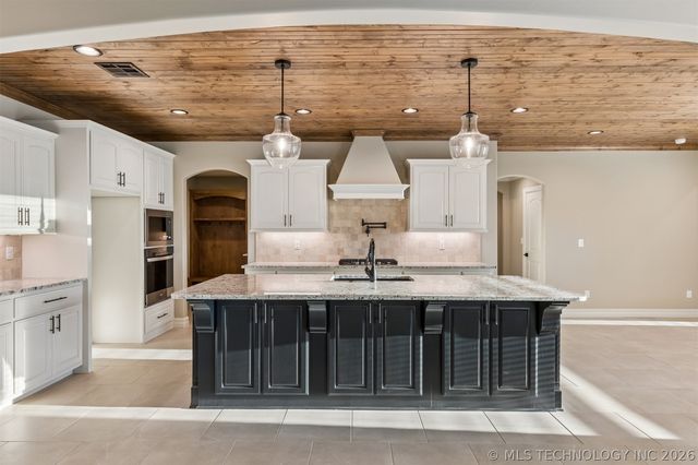 10912 N 81st East Place, Owasso, OK 74055